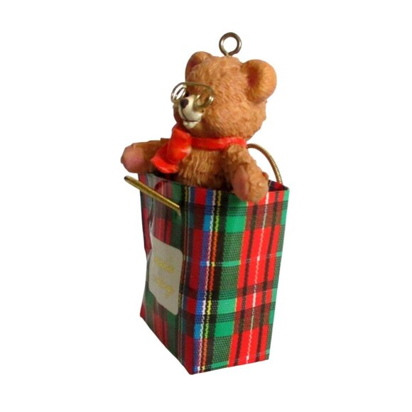 Carlton Cards 1998 Bradley Bear In Tartan Gift Bag Christmas Ornament Decoration - Picture 4 of 7